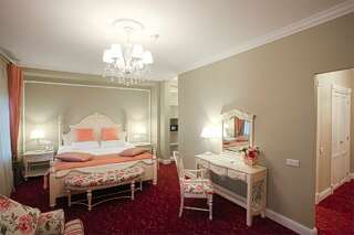 Гостиница Усадьба Смоленск Делюкс с гардеробной-1