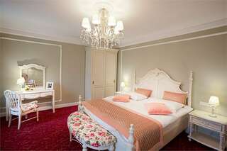 Гостиница Усадьба Смоленск Двухкомнатный люкс-1