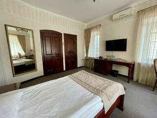 Гостиница Усадьба Смоленск Улучшенный двухместный номер с 2 отдельными кроватями-2